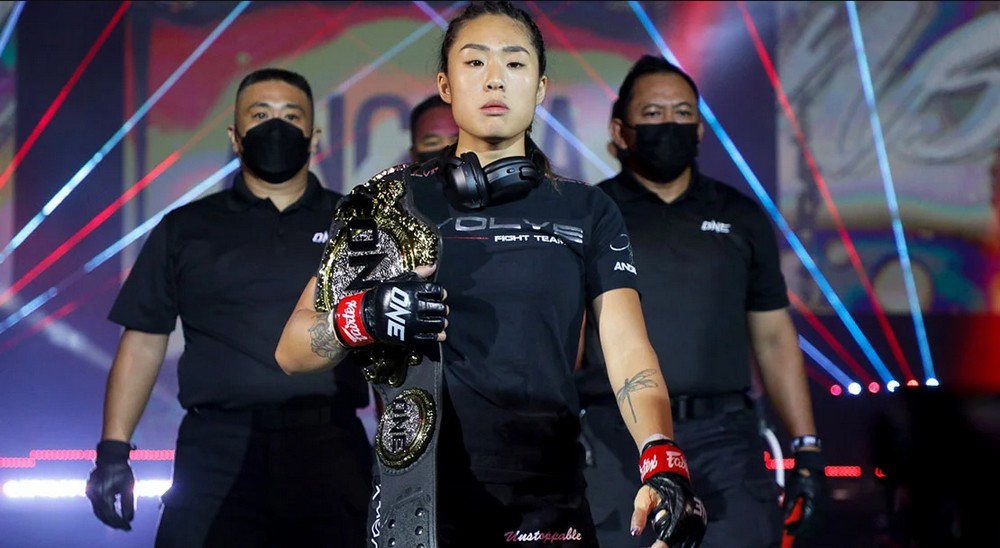 #6 | If You Still Don’t Think Moms Are Strong, Take A Look at This MMA Champ | Zestradar