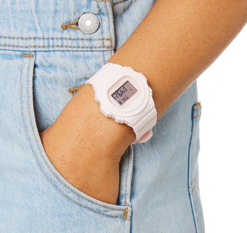Baby-G Watch | 90’s Gadgets That All The Cool Kids Had | Zestradar