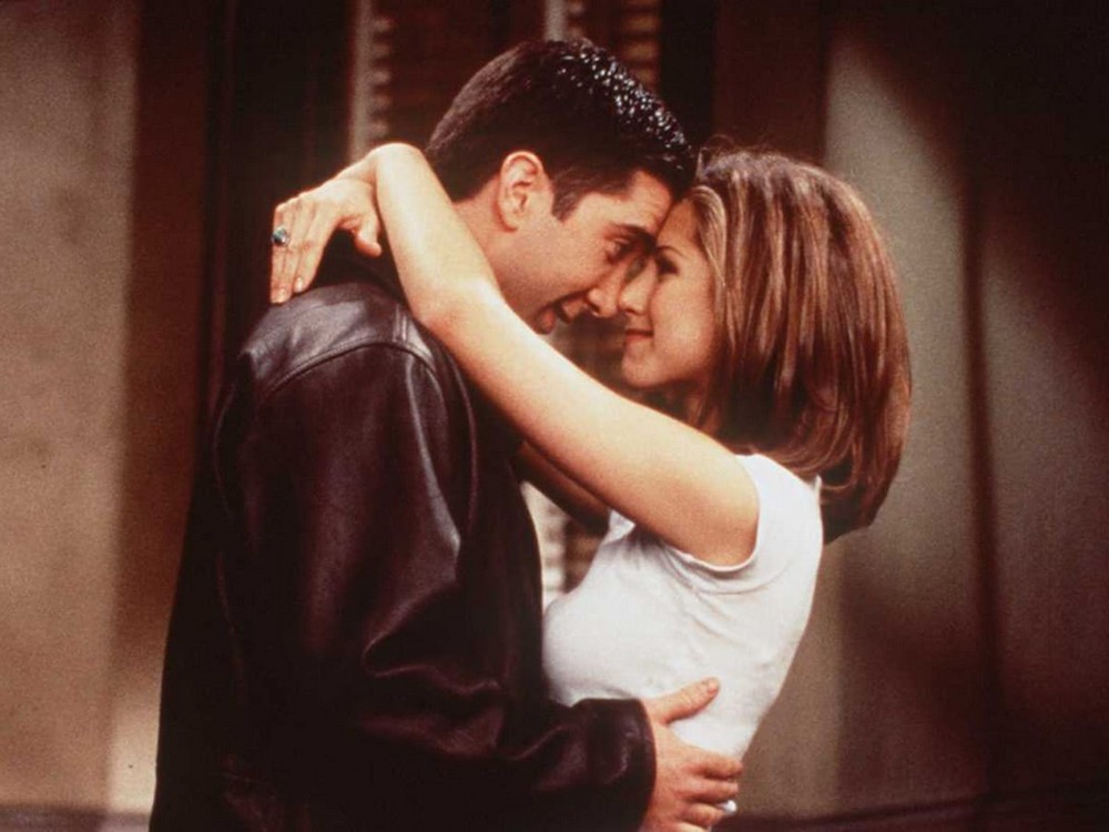 Jennifer Aniston and David Schwimmer (Friends) | Actors That Had Chemistry So Good They Actually Had Crushes on Each Other | Zestradar