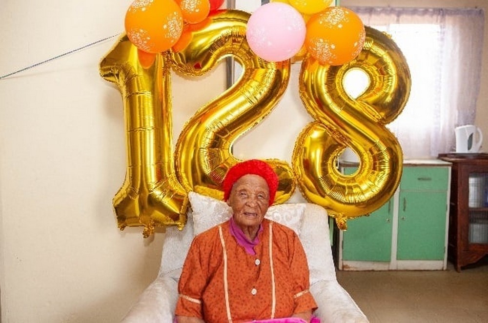 #3 | World’s Oldest Woman Dies After Living Through 3 Centuries | Zestradar